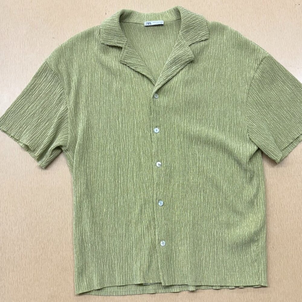 Zara textured green vacation shirt